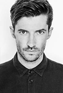 How tall is Gwilym Lee?